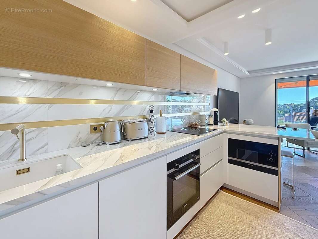 Appartement à LE CANNET