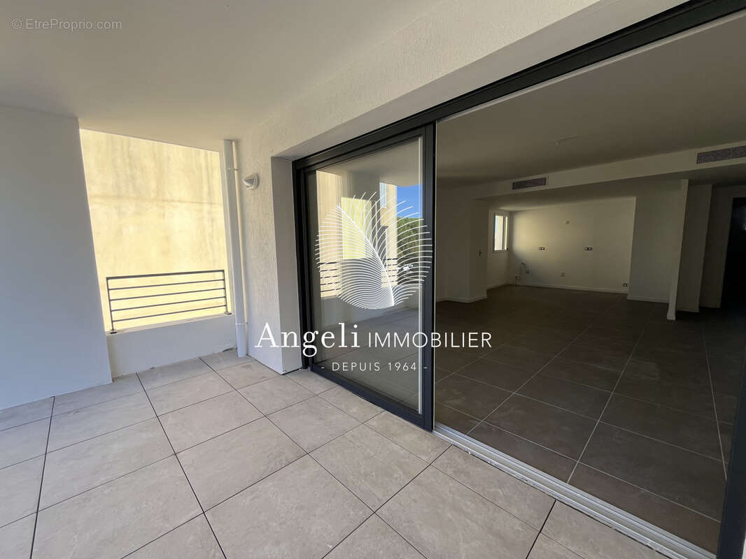 Appartement à FREJUS