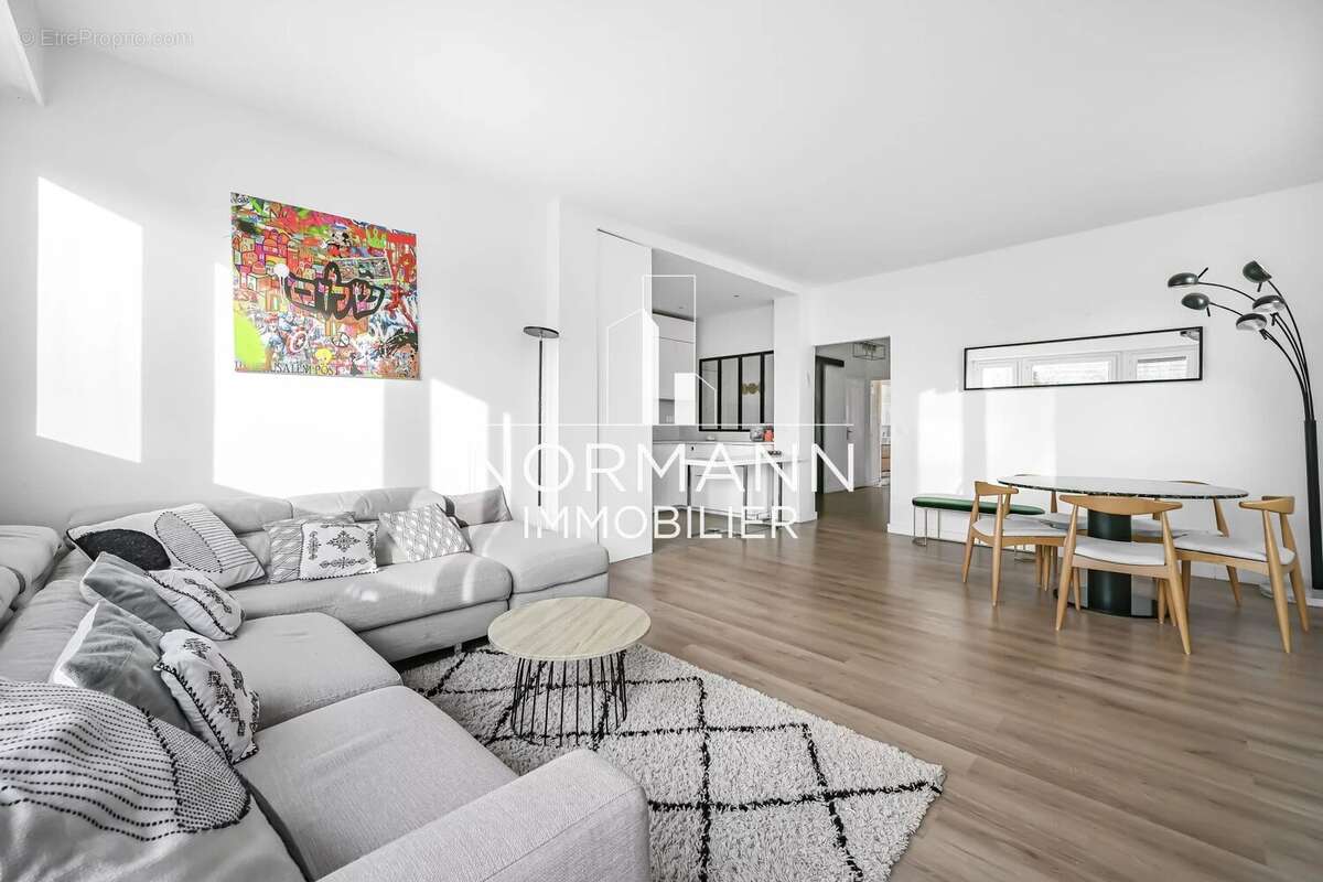 Appartement à NEUILLY-SUR-SEINE