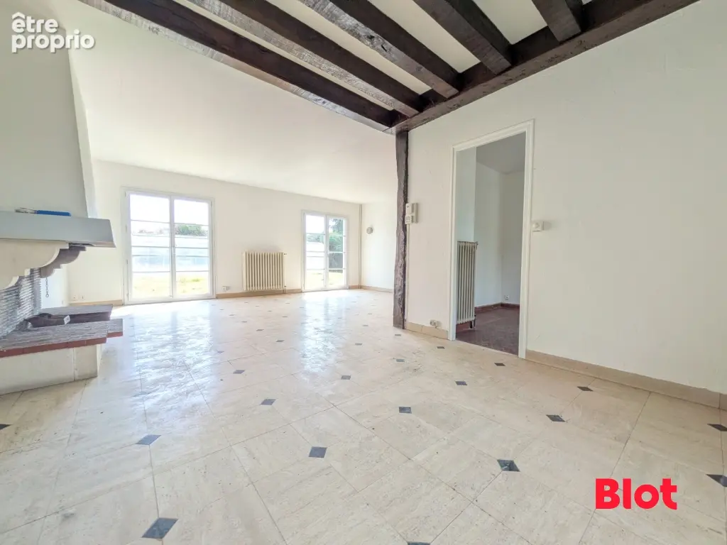Maison 10 pièces 254 m² à vendre à Noyal-Sur-Vilaine (35530) - photo 3