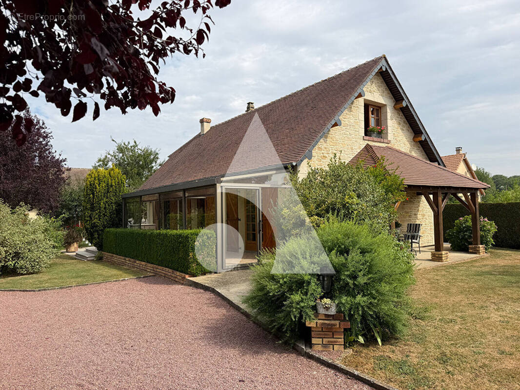 Maison à SAINT-LUC