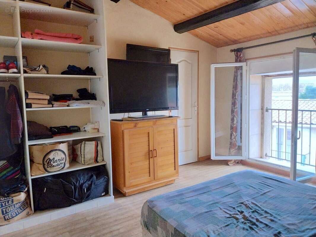 Maison à MONTPEYROUX