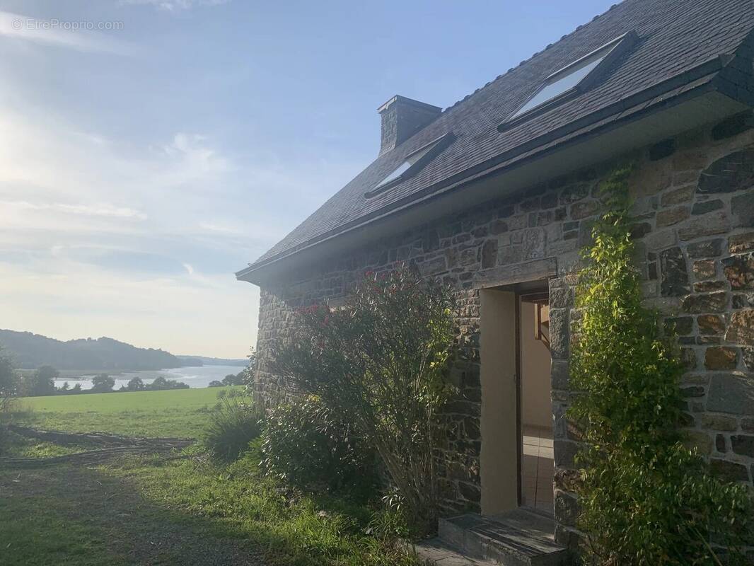 Maison à PONT-DE-BUIS-LES-QUIMERCH