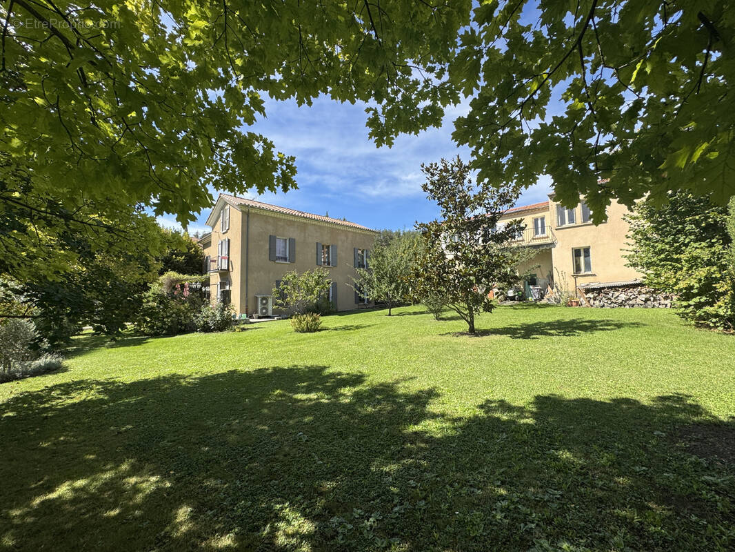 Maison à LA MOTTE-DU-CAIRE