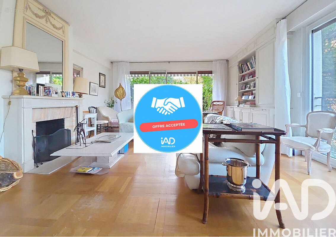 Photo 1 - Appartement à VILLE-D'AVRAY