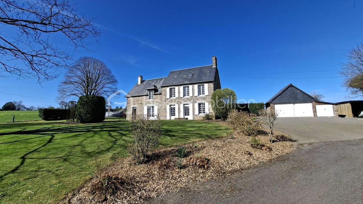 Maison à LE BENY-BOCAGE