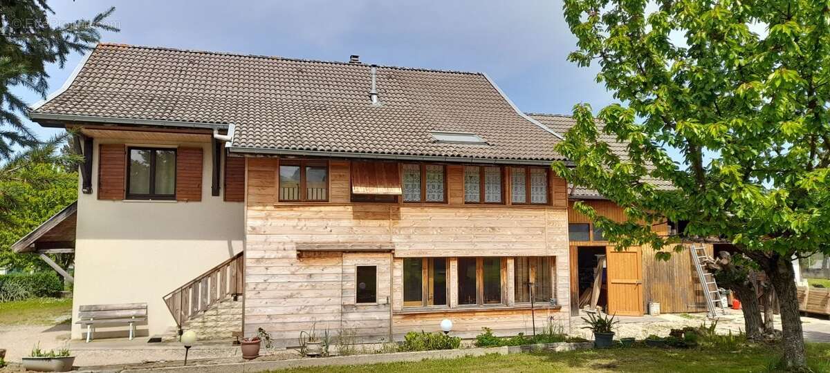 Maison à SAINT-MARTIN-DE-VAULSERRE