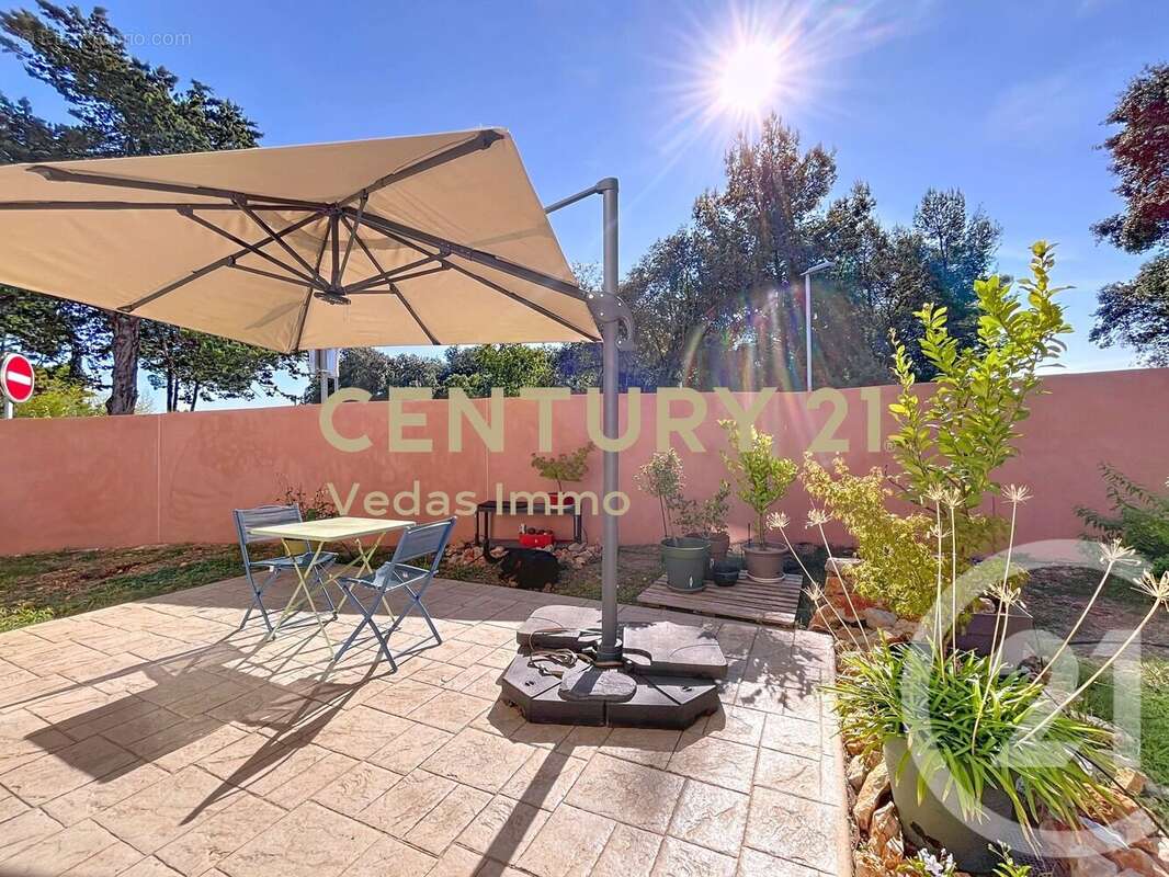 Maison à SAINT-JEAN-DE-VEDAS