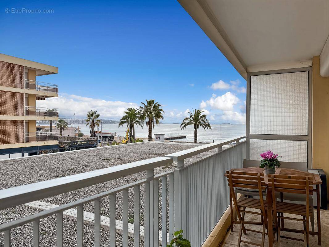 Appartement à FREJUS