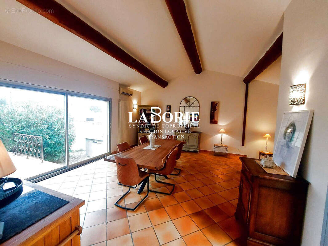 Maison 198 m² à Sorgues  - photo 2