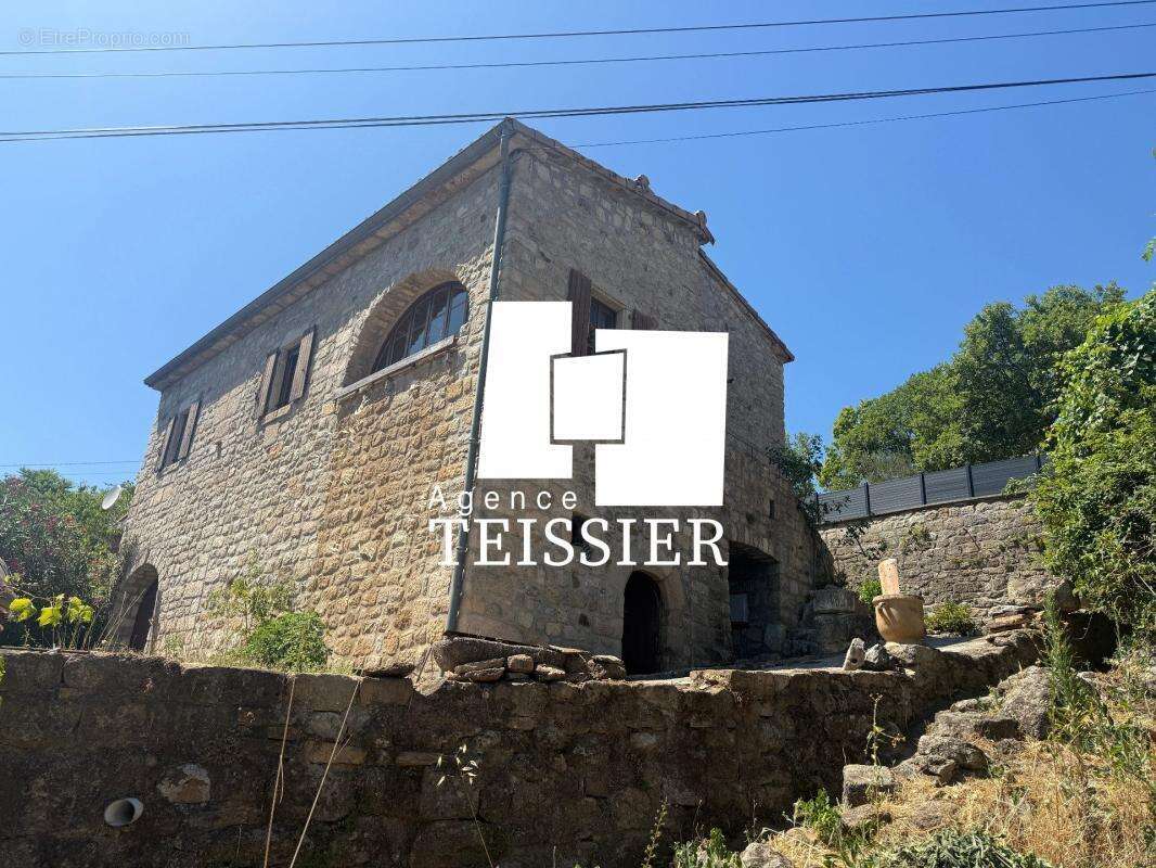 Maison à LES ASSIONS