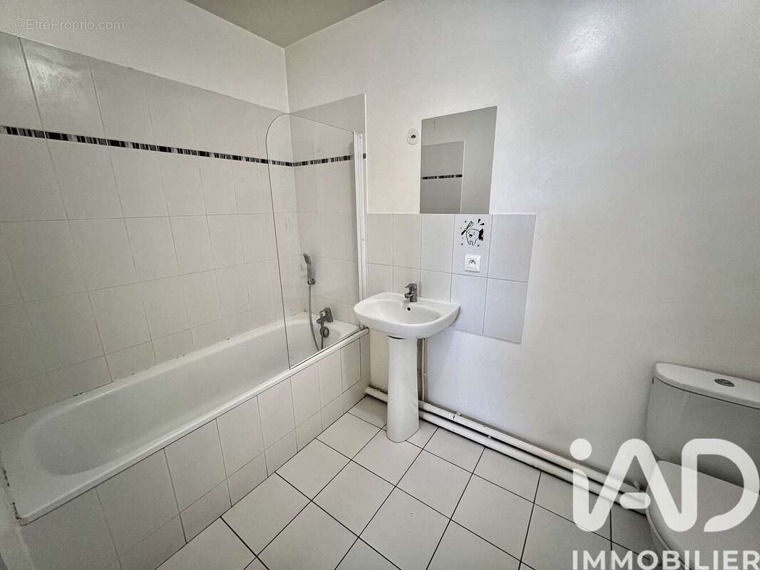 Appartement 38 m² à Villepinte  - photo 4