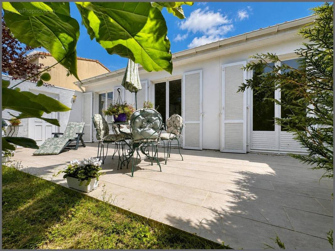 Photo 1 - Maison à LEOGNAN