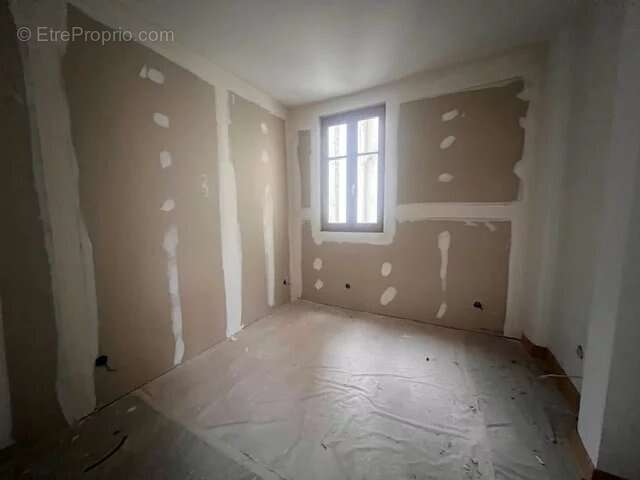Appartement à PARIS-7E