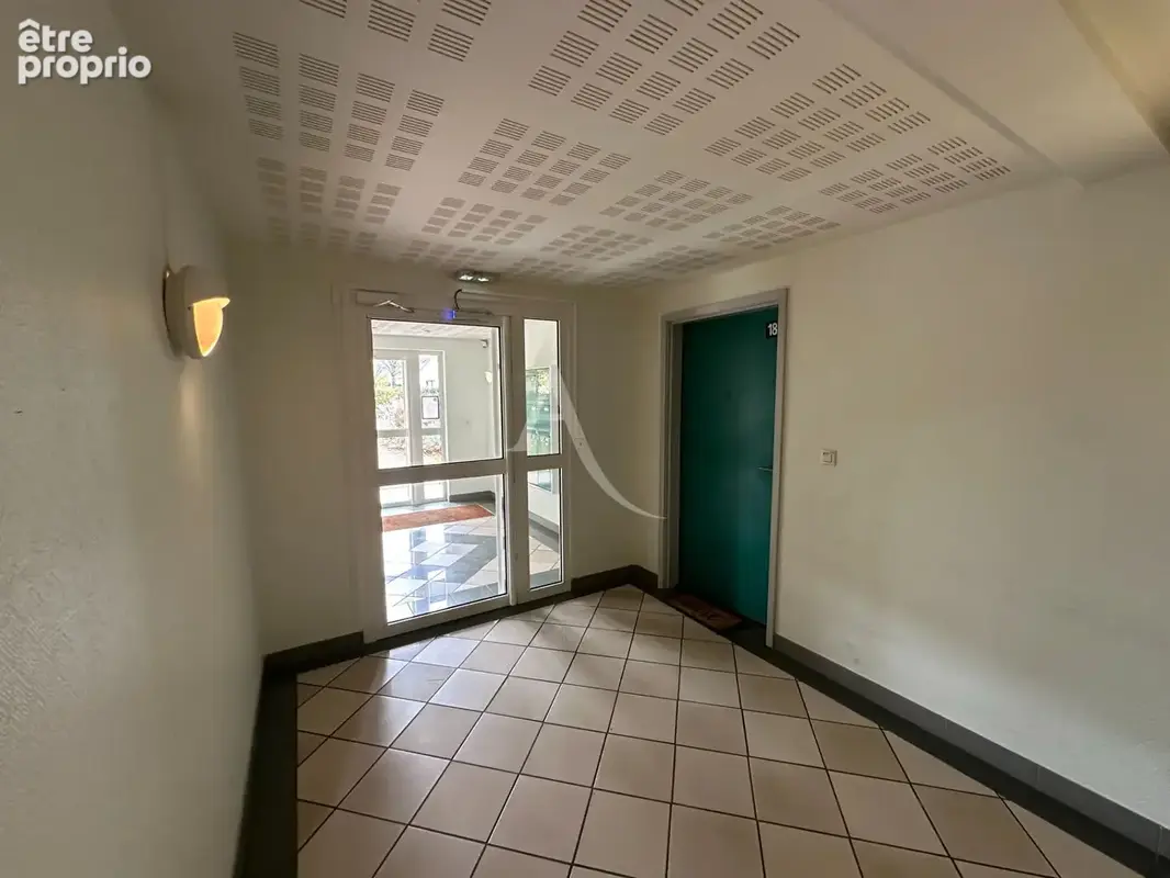 Appartement La Chaussee Saint Victor 3 pièce(s) 69 m2 - photo 2