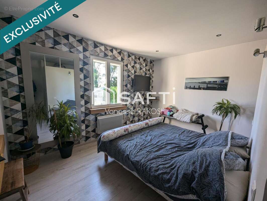 Maison 148 m² à Puy-Du-Lac  - photo 7