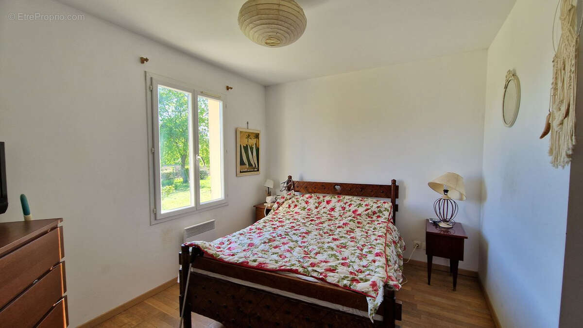 À 10 min de langon - maison de plain pied - 2 chambres + 1 bureau - jardin 900 m2 - photo 5