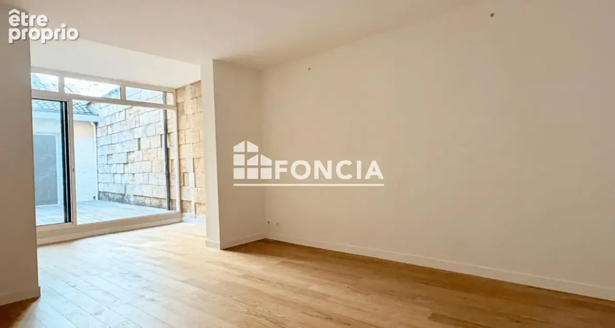 Appartement avec patio central – Une opportunité rare au cœur du centre historique de Bordeaux - photo 5
