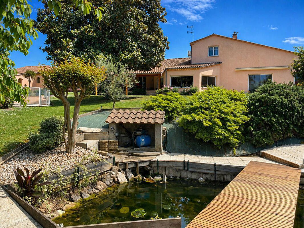 Maison à SAINTE-LIVRADE-SUR-LOT