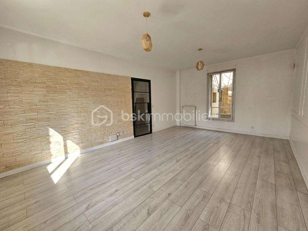 Maison à NOISY-LE-SEC