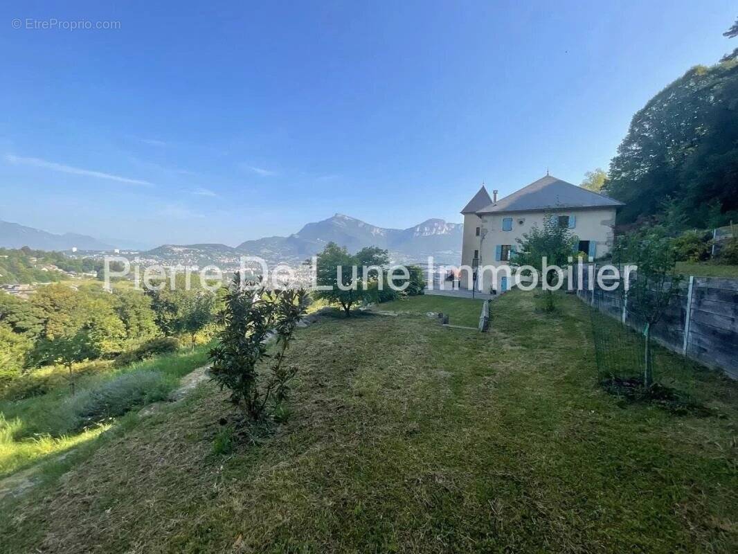 Maison à BARBERAZ
