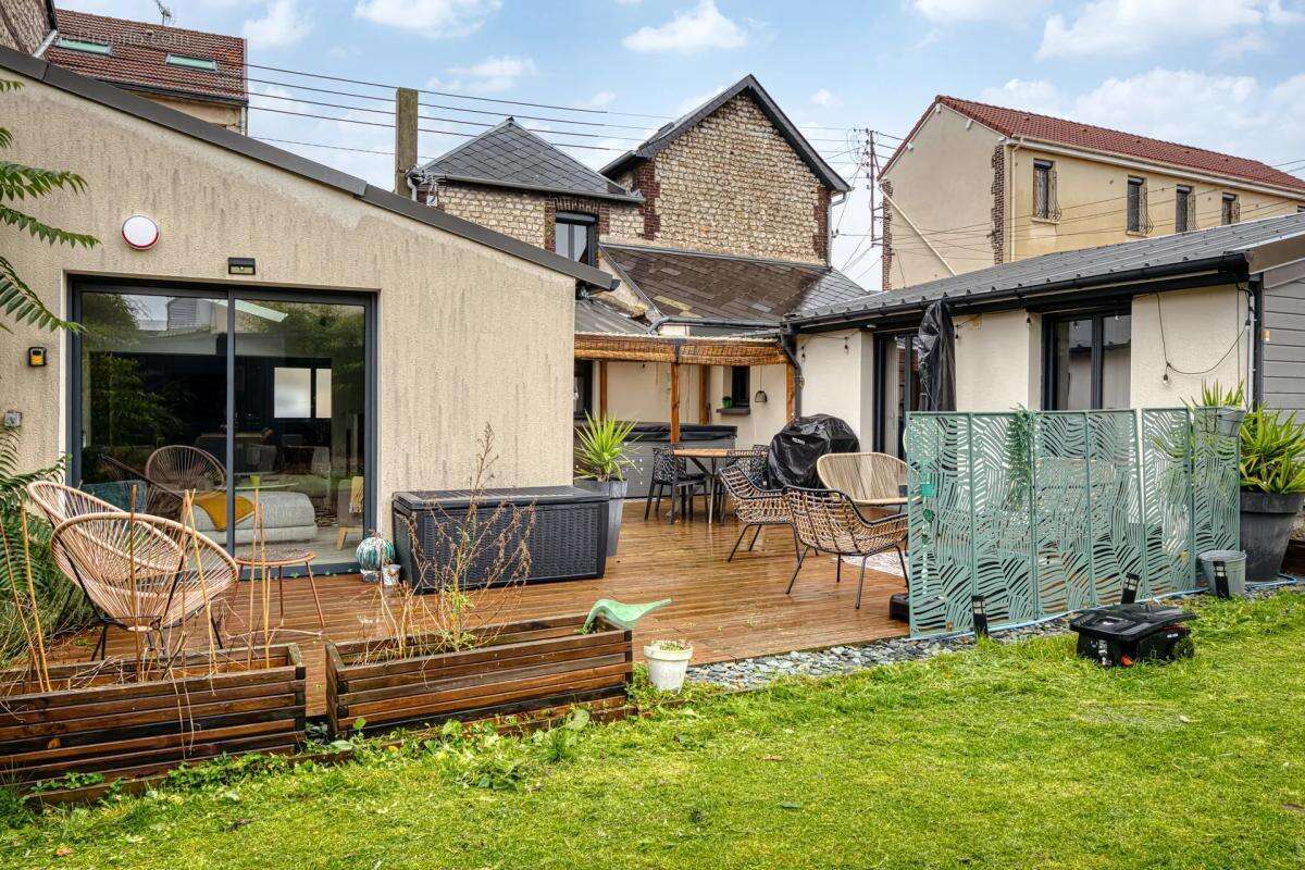 Maison à LE PETIT-QUEVILLY