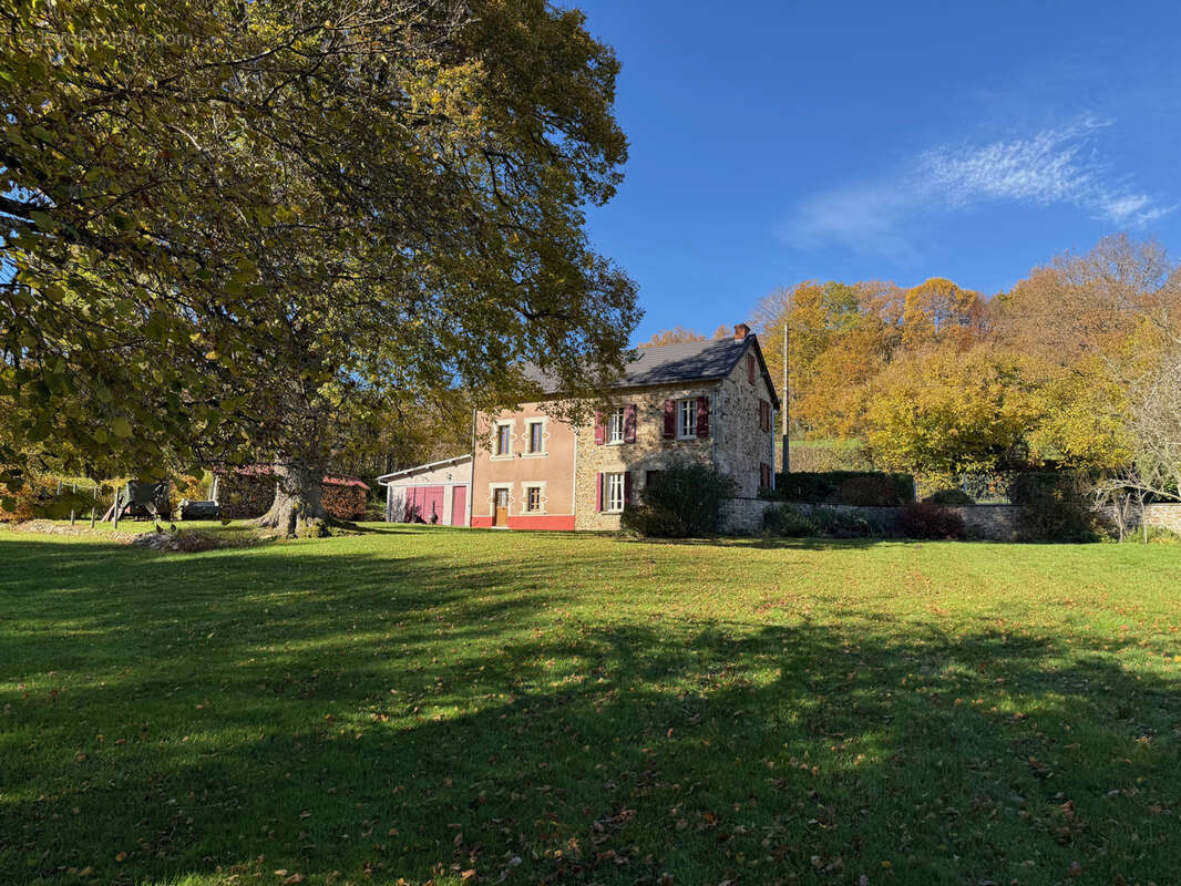 Maison à GOUTTIERES