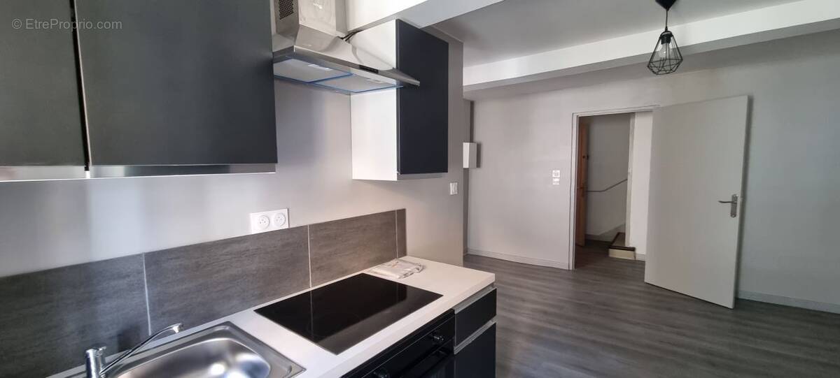 Appartement à PRIVAS