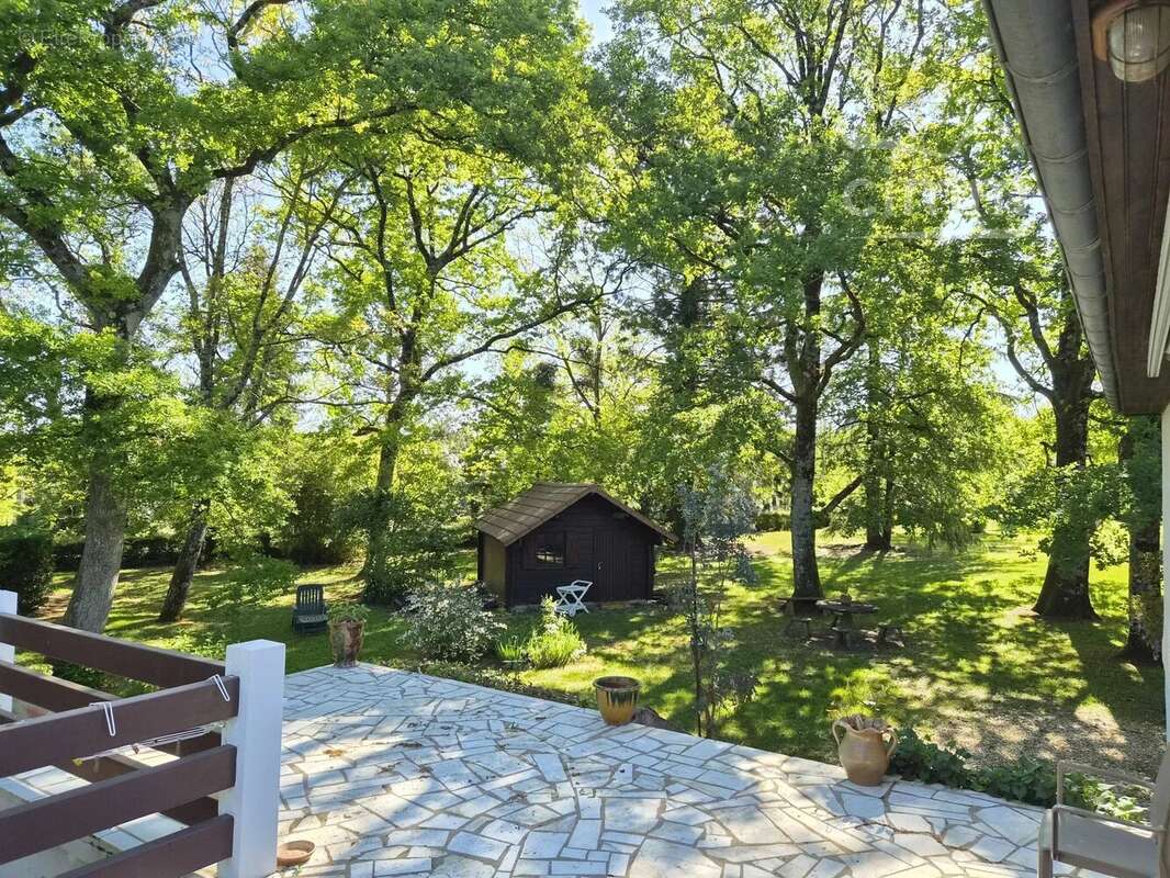 Maison à SAINT-ELOY-DE-GY