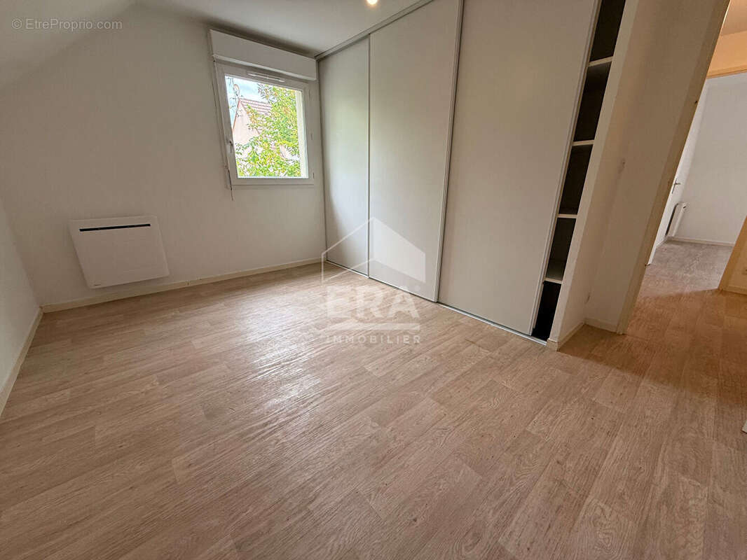 Maison à SAINT-JEAN-DE-BRAYE