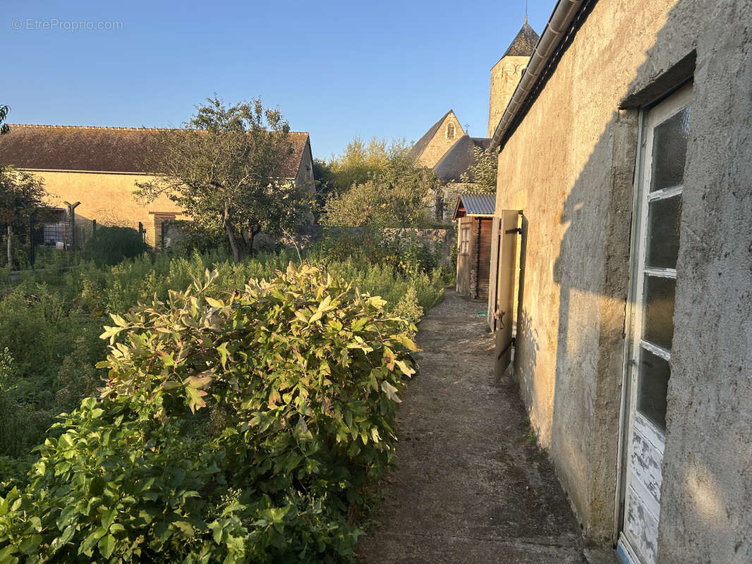 Maison à BAZOUGES-SUR-LE-LOIR