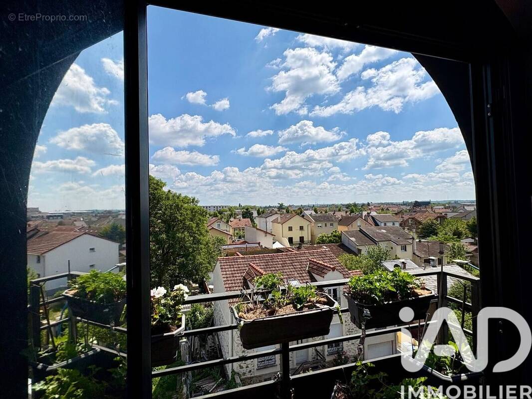 Photo 1 - Appartement à CHOISY-LE-ROI