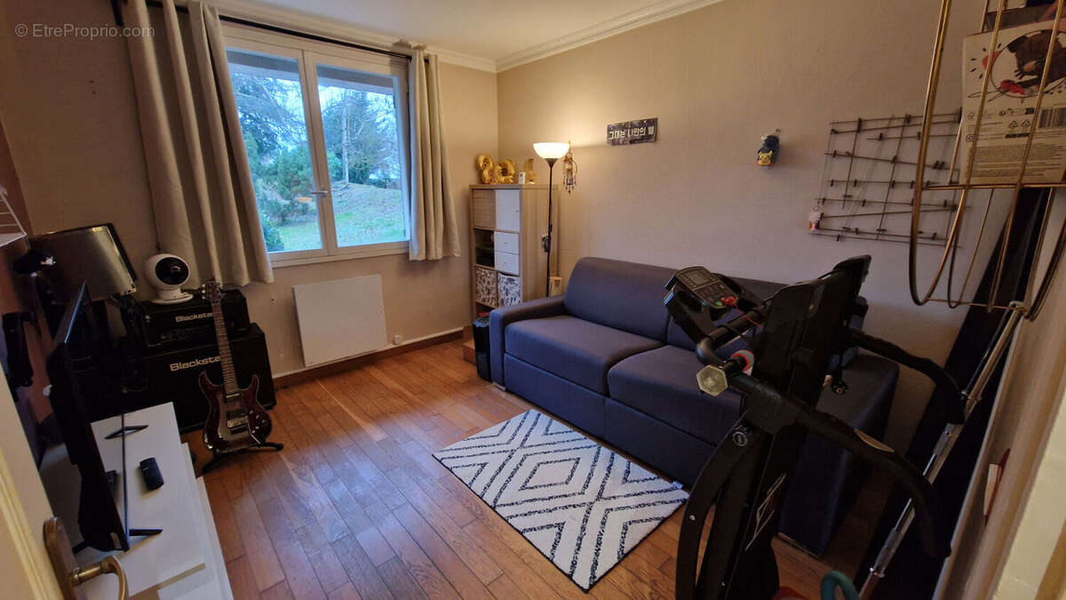 NOZAY - Propriété exceptionnelle et rare de 7 et 8 pièces de 248 m² habitable sur terrain clos de 2144 m² + dépendances de 80 m² - photo 16