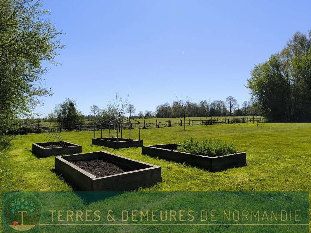 A 5 minutes de CORMEILLES (27500), Un hameau normand confidentiel, entre charme intemporel et douceur de vivre - photo 29