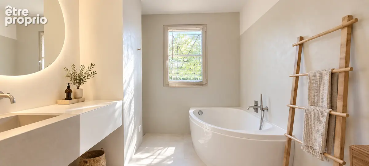 Villa type bastide  vendue meublée, Sh 192m² , terrain de 1150m² , piscine. - photo 10