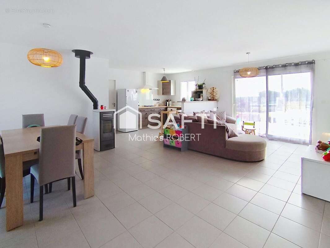 Photo 4 - Maison à AUSSAC-VADALLE