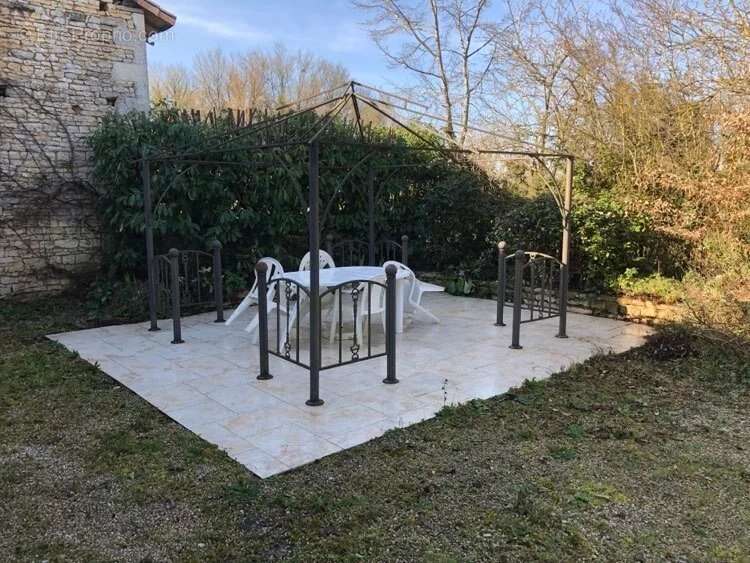 Maison à SAUZE-VAUSSAIS