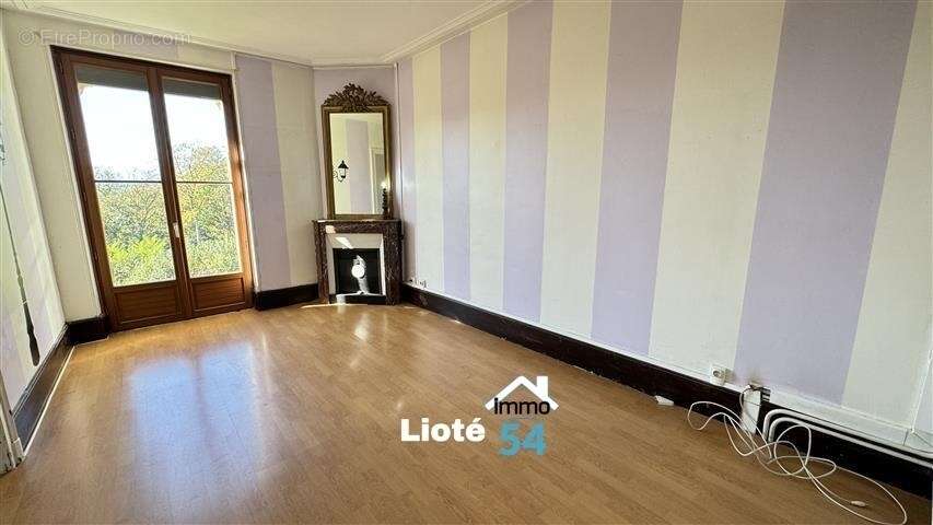 Appartement à BAYON