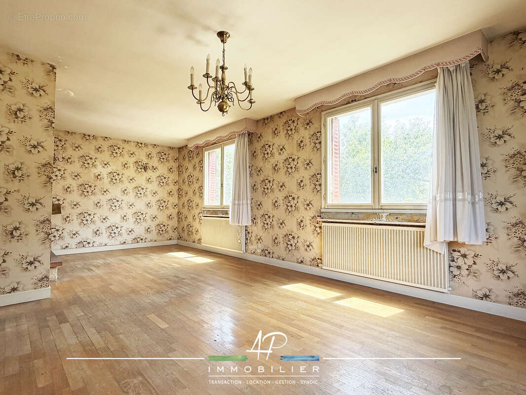 LUX   Une maison à révéler, dans un environnement agréable - photo 3