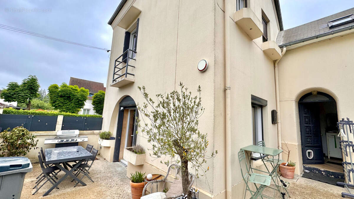 Maison à LA BOUILLE