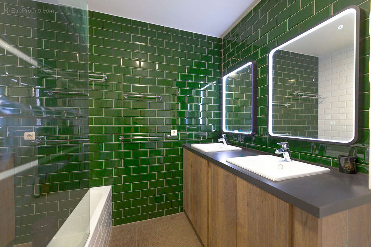 Maison à MANDELIEU-LA-NAPOULE