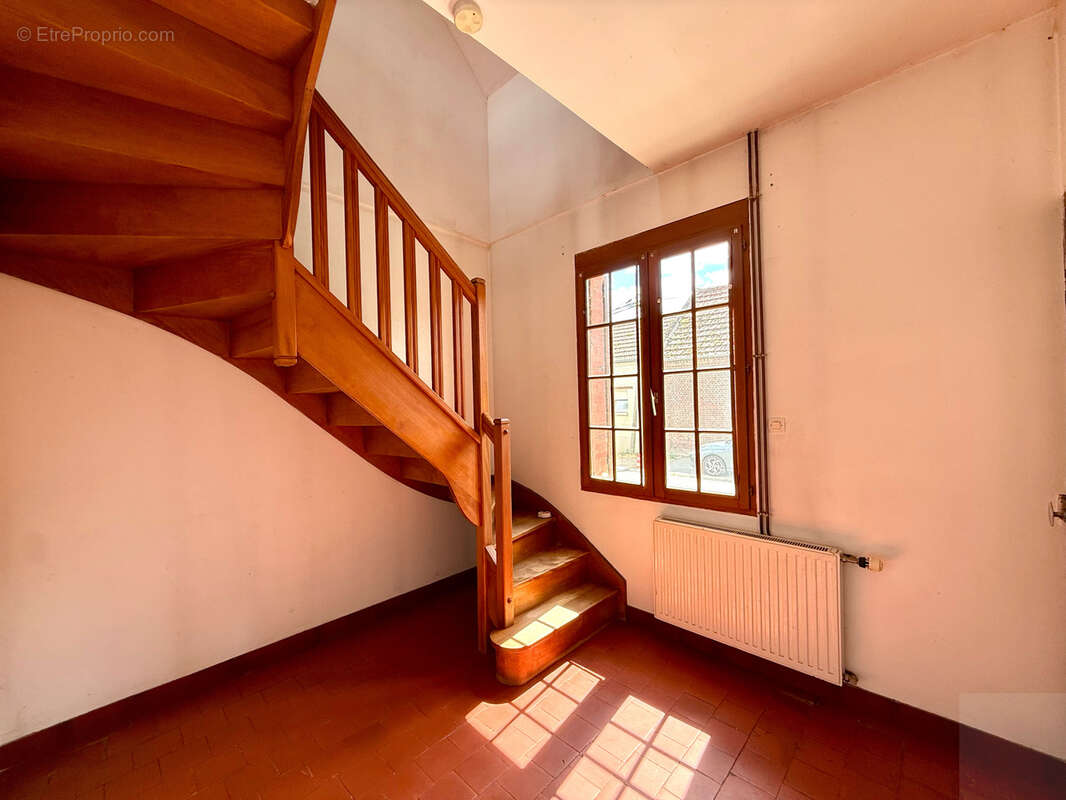 Rollot - 92m2 - maison - 3 chambres - grange - dependance - jardin - photo 9