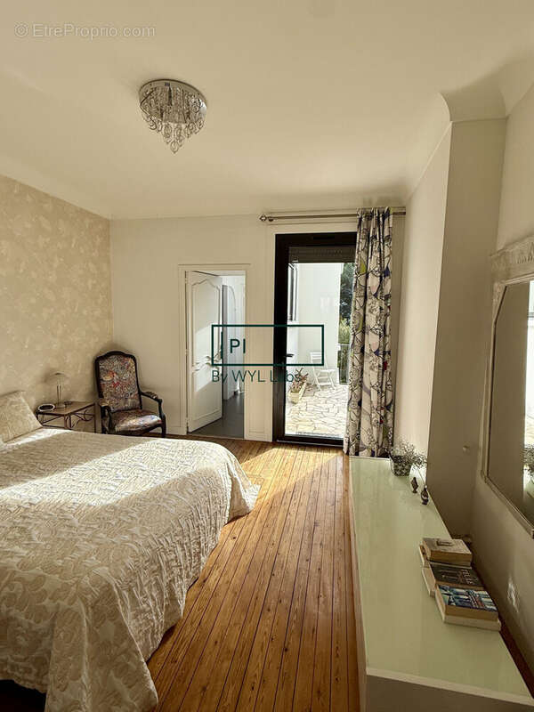 Maison 250 m² à Toulouse  - photo 9