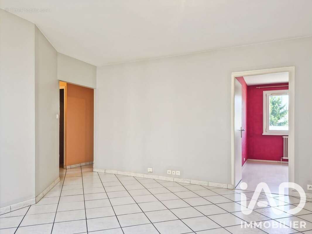 Appartement 59 m² à Chambery  - photo 6
