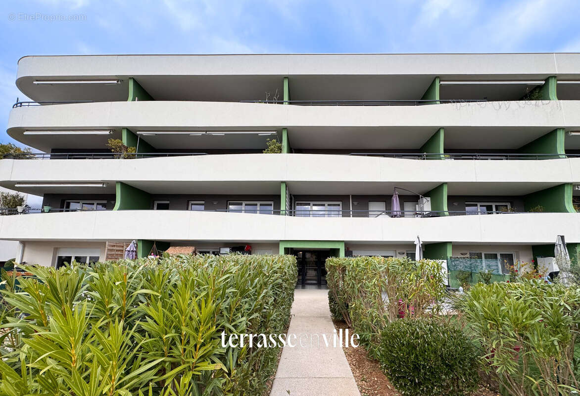 Appartement à SAINT-CYR-SUR-MER