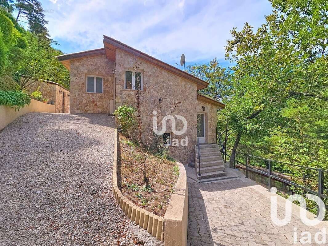 Photo 3 - Maison à PEILLE