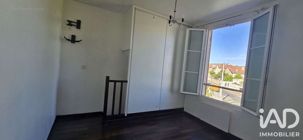 Appartement 28 m² à Villeneuve-Le-Roi  - photo 4