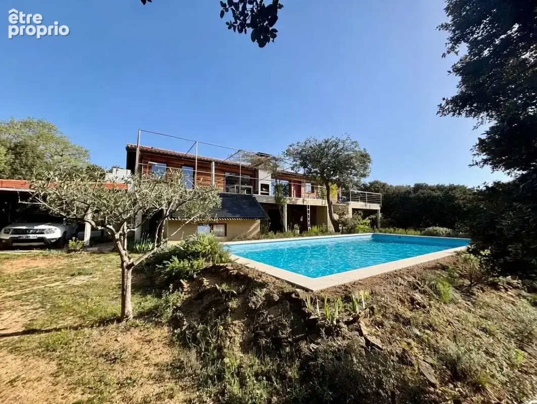 GRIGNAN - Villa contemporaine avec piscine et VUE sur 4000m2 - photo 2