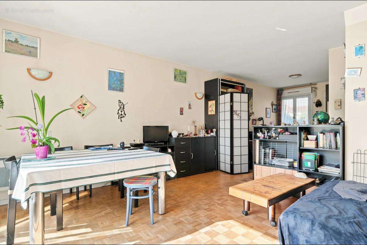 Maison divisée en 2 appartements indépendants à Thiais - photo 11