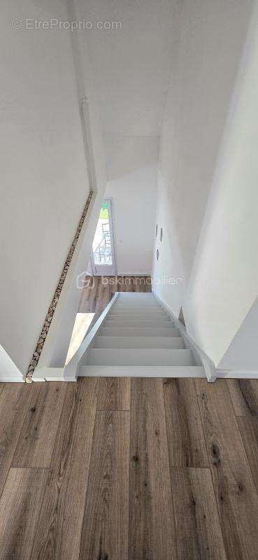 Maison à POEY-DE-LESCAR